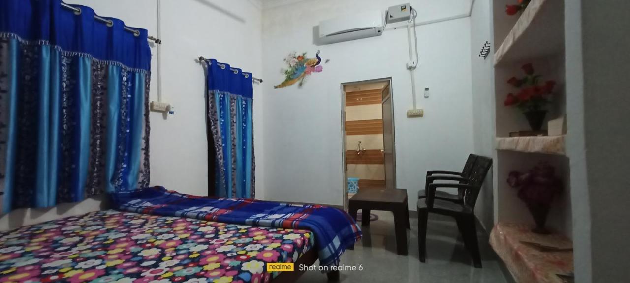 Hostel Buddha Khajurāho Rom bilde