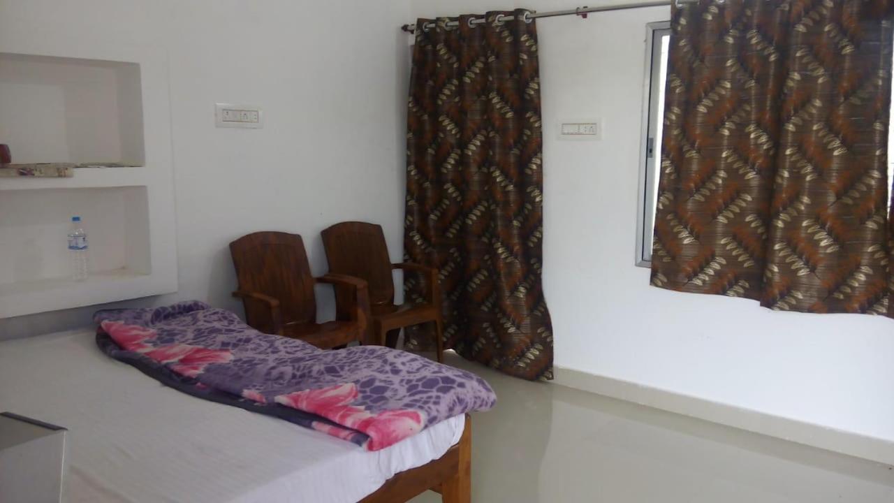 Hostel Buddha Khajurāho Rom bilde